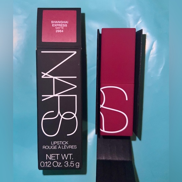NARS COSMETICS Satin Iconic Lipstick-Shanghai Express. Rouge, Dark, Tint, Fancy - Picture 3 of 7